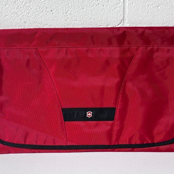 Victorinox Large Pakmaster Large Packing Sleeve Red Swiss Army Knife - Picture 1 of 9